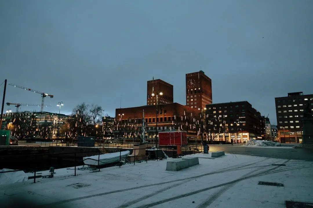 Vad är det för skillnad på ett radhus och ett kedjehus? illustration